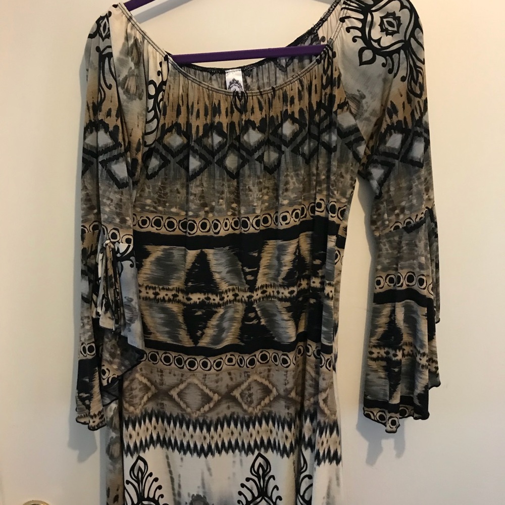 Women’s dress
